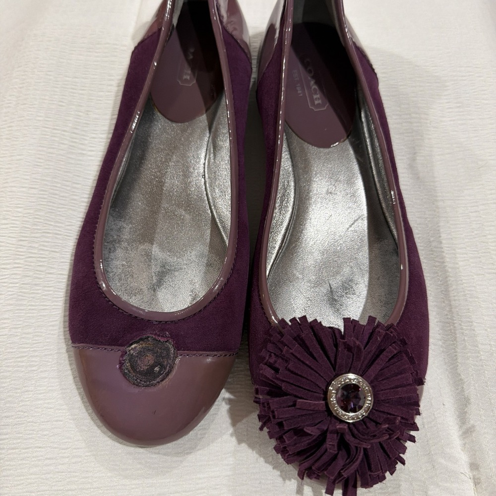 Coach Ballet Flats with Suede Upper Patent‎ Leather Trim Flower Detail  - Flaw